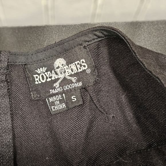 Goth Chain Black Pleated Skirt Small - Picture 4 of 4